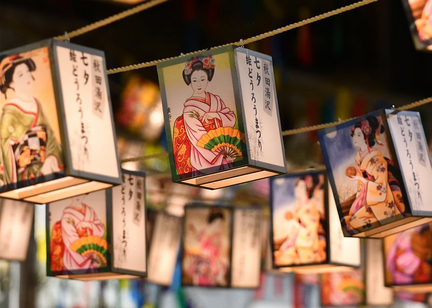 ミニ絵どうろう展示2