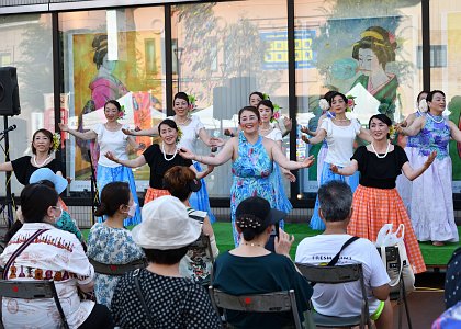 アロハゆざわ フラダンスショー・ウクレレ生演奏１